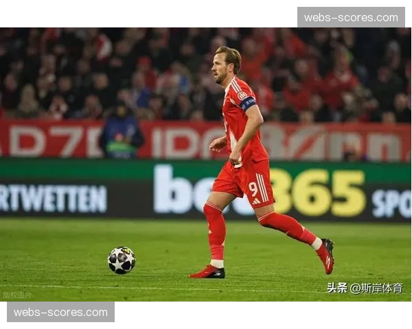 即时:拜仁慕尼黑开场3分钟丢球,凯恩迅速头球扳平比分 即时:拜仁慕尼黑开场3分钟丢球,凯恩迅速头球扳平比分